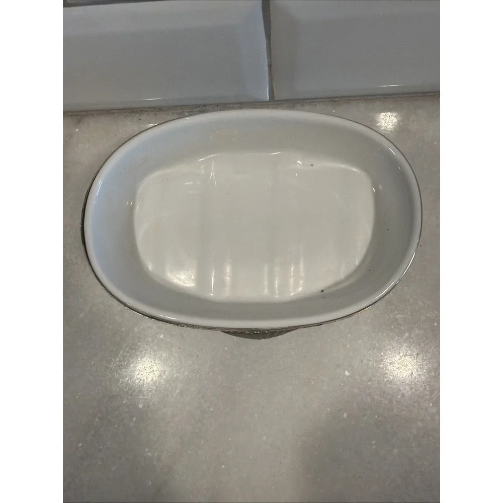 Oval Brass With Shell Detail White Soap Dish Tray 5 3/4x2x3 3/4 In ES001